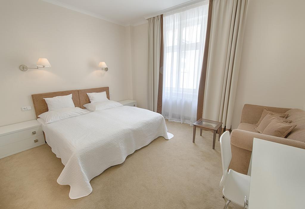 Hotel Embassy Karlsbad Eksteriør billede
