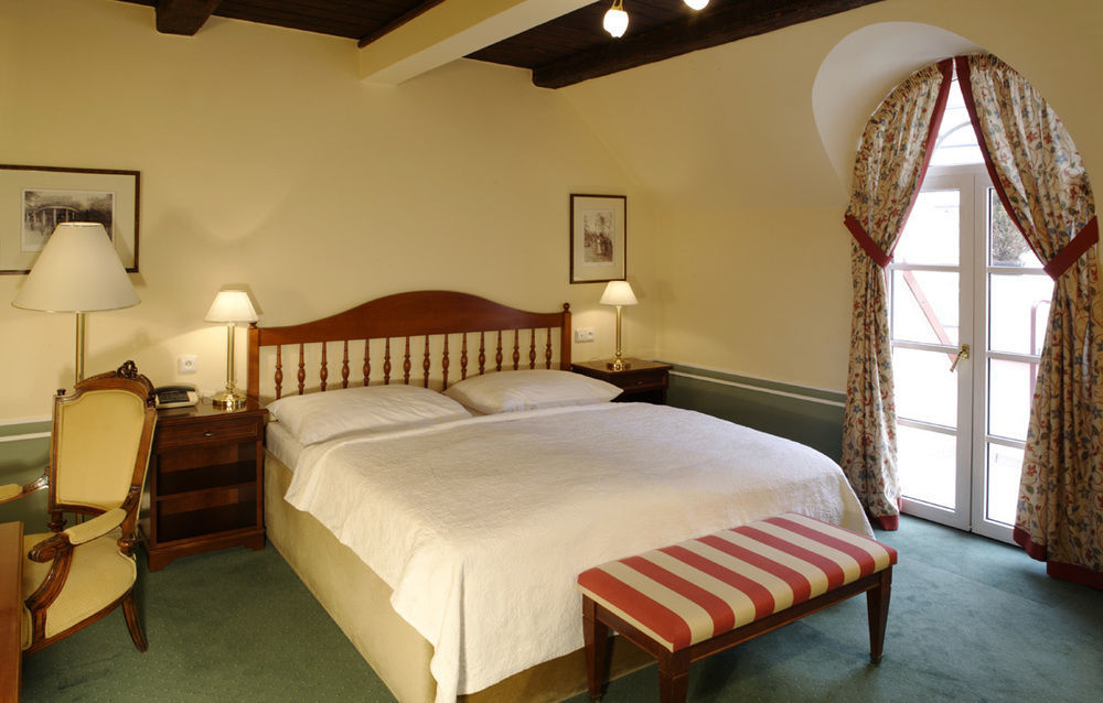 Hotel Embassy Karlsbad Eksteriør billede